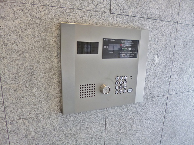 リファイズ小岩のセキュリティ|オートロック付で安心♪