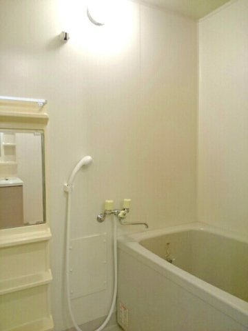 Ｖシャトー　アロースリーⅡの浴室|日々の疲れを癒すお風呂付です