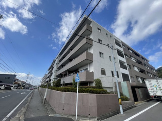 【外観】 | 【ローレルコートエスタ鹿山】✨️仲介手数料無料✨️旭出小学校・滝ノ水中学校