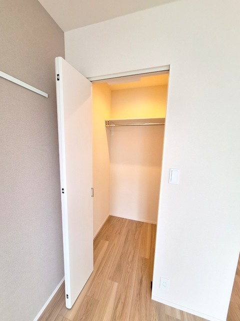 ＦｒｅｕｄｅＷｅｓｔｅｎ　フロイデヴェステンの収納|★1帖のウォークインクローゼット★