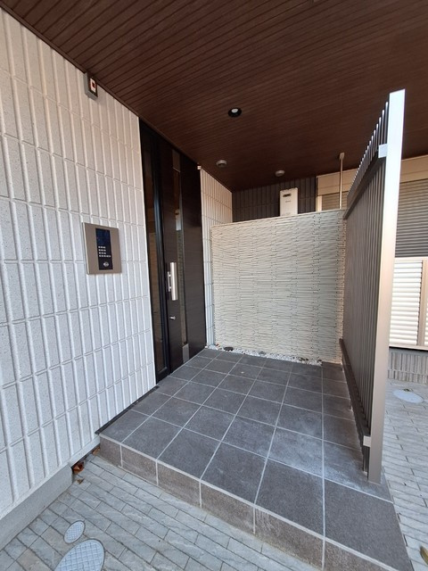 ＦｒｅｕｄｅＷｅｓｔｅｎ　フロイデヴェステンのロビー|★エントランス★