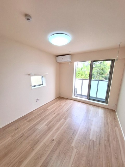 ＦｒｅｕｄｅＷｅｓｔｅｎ　フロイデヴェステンの居間・リビング|★8.3帖の洋室★