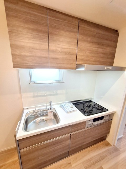 ＦｒｅｕｄｅＷｅｓｔｅｎ　フロイデヴェステンのキッチン|★ガス3口グリル付きのキッチン★