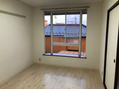 【居間・リビング】 | エメラルド紺屋Ｃ | ゆったり過ごせるリビングです