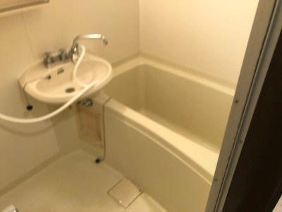 【浴室】 | エメラルド紺屋Ｃ | お風呂です