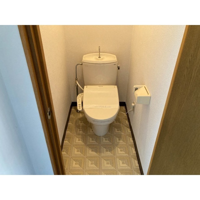 【トイレ】 | レストン・B | 清潔感のあるトイレです