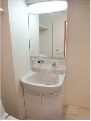 【独立洗面台】 | ザ・プレミアムスイートヨコハマ