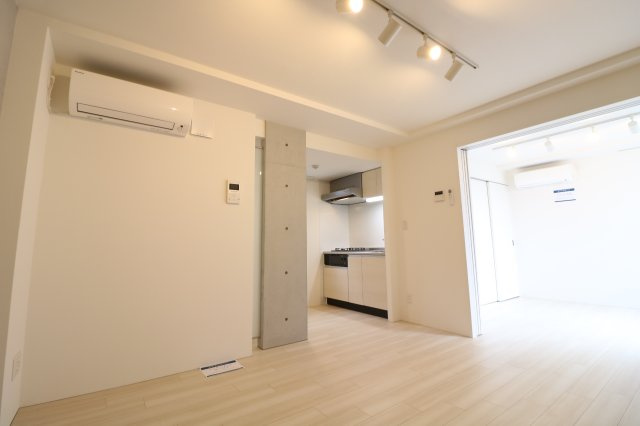 【居間・リビング】