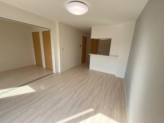 メゾンスズナの居間・リビング|リビング・洋室