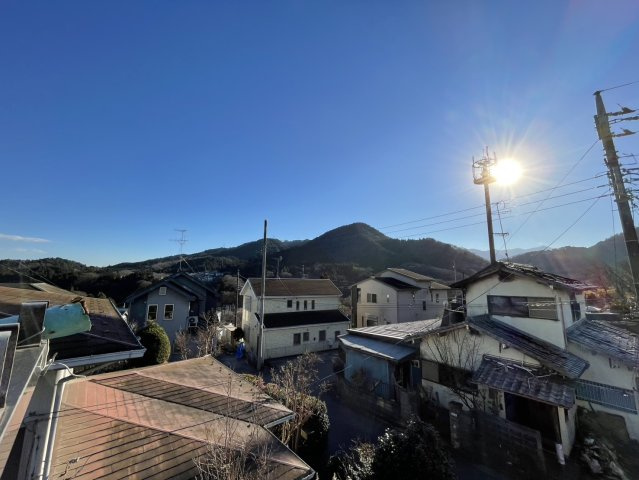 【展望】 | 眺望を気にして物件を探す場合、前面に建物が建っていないか現地で確認しましょう！前面に建物があると景色はもちろん、日当たりや風通しにも影響が出てきます。住んだ時のことを想像しながら現地見学をしましょう。