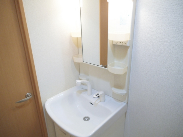 サンライズ中十条のトイレ|温水洗浄便座付きトイレ♪