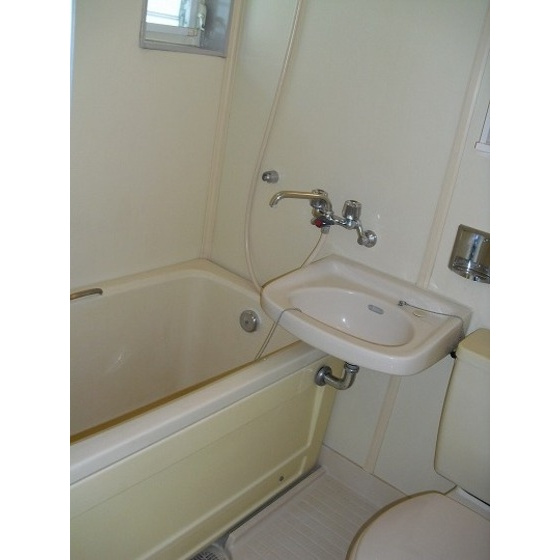 ドエル・みずきの浴室