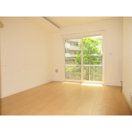 メイプルアベニュー吉祥寺の居間・リビング