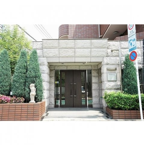 シュタイン・ブルグの外観|エントランス