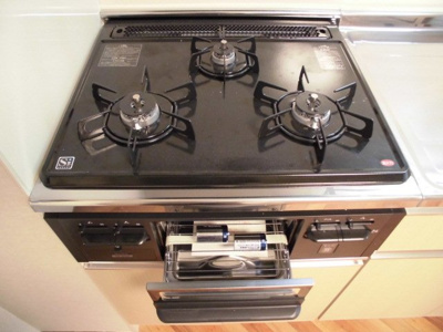 【キッチン】 | ＯＡＫハイム | 3口グリル付きシステムキッチン