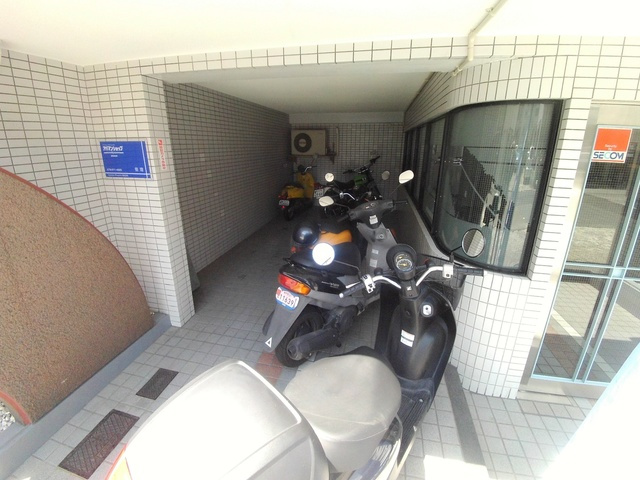 メゾン・ド・六甲パートⅤのその他共用部分|バイク置場