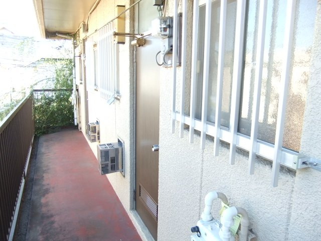 コーポ小嶋の玄関