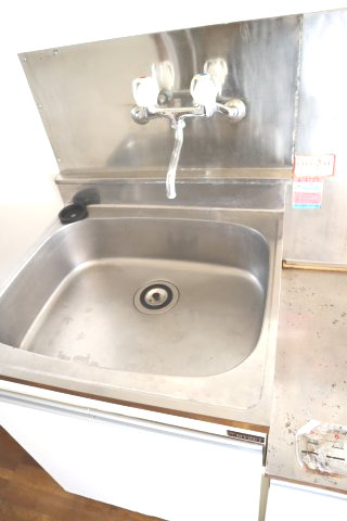 三鷹市井の頭２丁目のアパートのキッチン