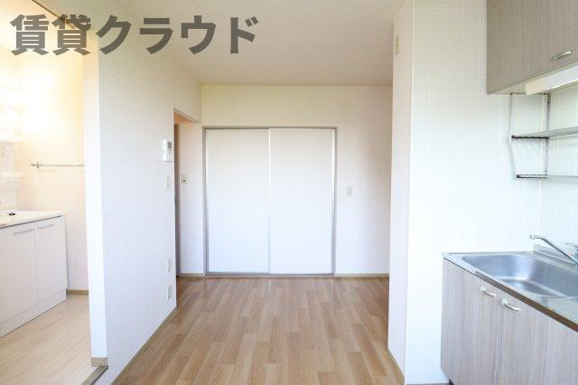 ジョイ・フィールドの居間・リビング|おしゃれな居間です