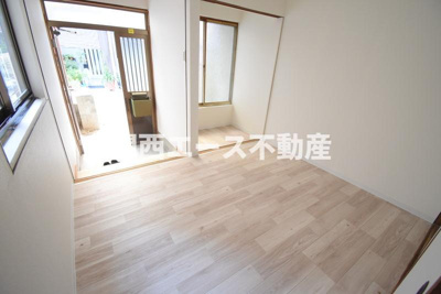 【玄関】 | 御供田１丁目貸家