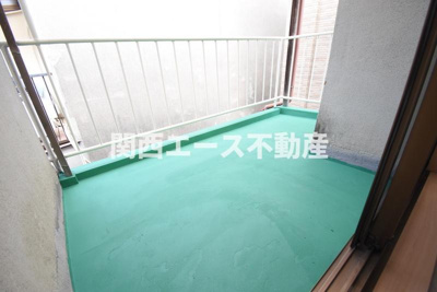 【バルコニー】 | 御供田１丁目貸家