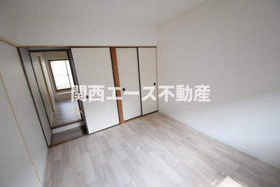 【居間・リビング】 | 御供田１丁目貸家