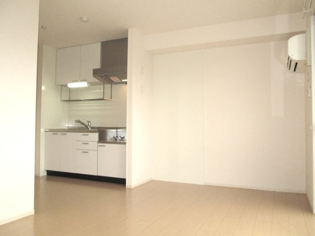 セリア141の内装