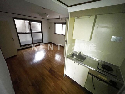 【居間・リビング】 | リバーズ多摩 | 使いやすいリビングです