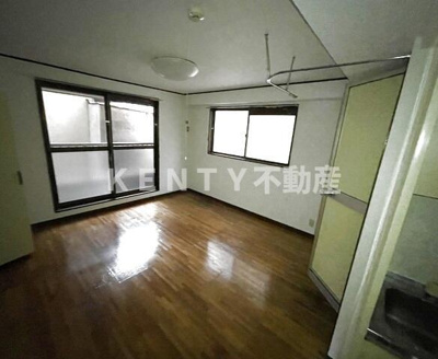 【居間・リビング】 | リバーズ多摩 | ゆったり過ごせるリビングです