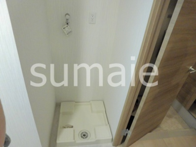 さくら大宮の洗面所|室内洗濯機置き場。