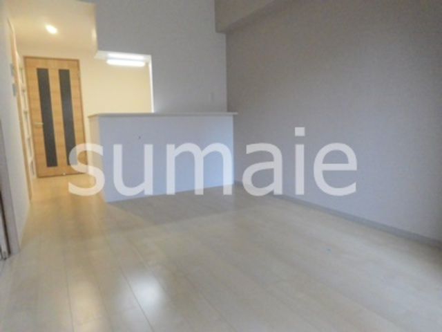 さくら大宮の居間・リビング|人気のフローリング。