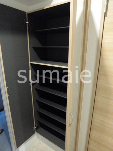 さくら大宮の収納|トールサイズシューズボックス。