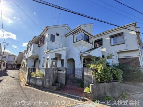 柏市藤ヶ谷貸家のエントランス