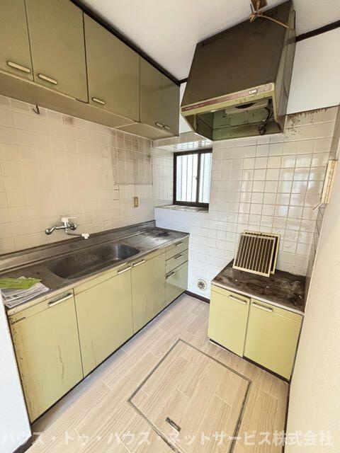 柏市藤ヶ谷貸家のキッチン