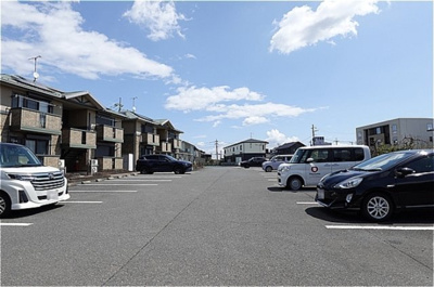 【駐車場】 | フローラルコート Ｅ | 駐車場
