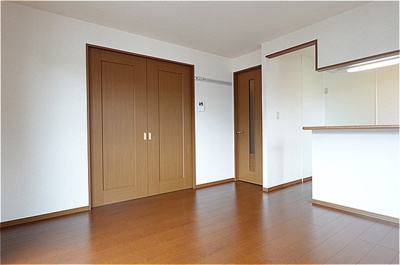 【居間・リビング】 | フローラルコート Ｅ | ＬＤＫ