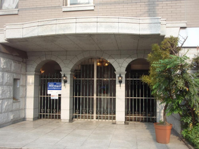 【エントランス】 | パルテールIWASAKI