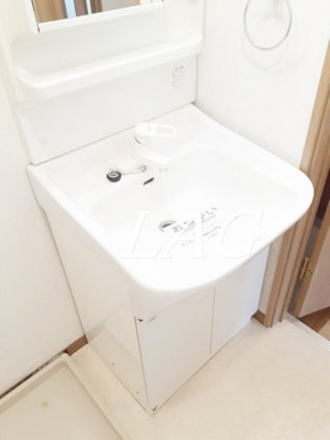 【洗面所】 | サニードエル５ | 洗面台です。