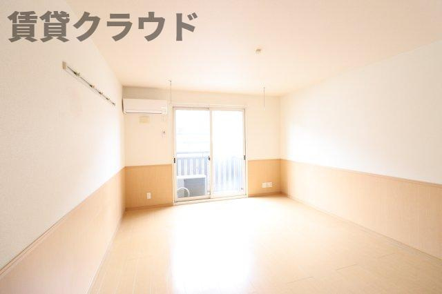 コモドカーサ　Ａの寝室|明るい色調の室内です