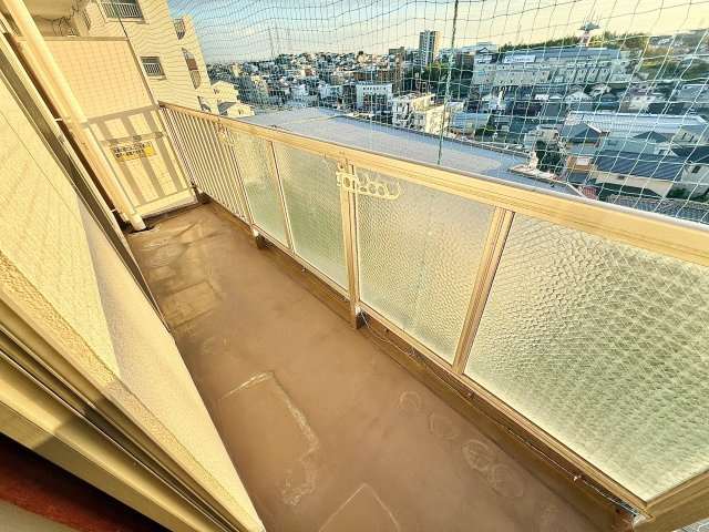 日商岩井鳴海ハイツのバルコニー