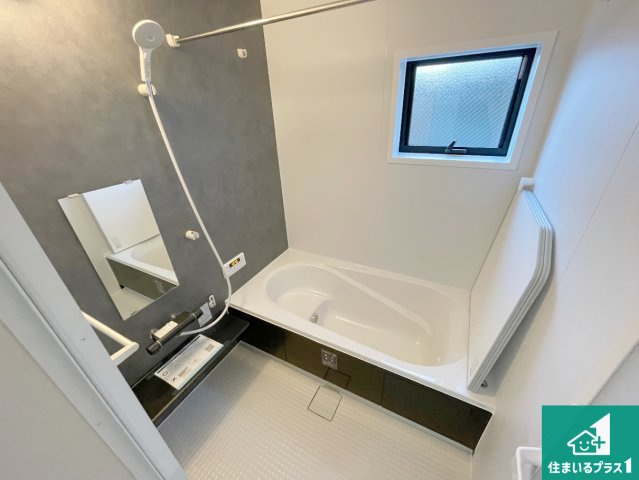 神戸市垂水区旭が丘　新築一戸建ての前面道路含む現地写真|周辺は落ち着いた街並みの住宅地！子育てがしやすい住環境です！まだ未完成ですが、現地でしかわからない事もございます。是非一度ご覧ください。