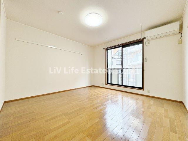 リヴィエール久米川の洋室