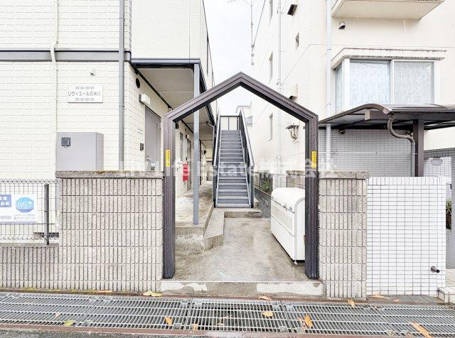 リヴィエール久米川のエントランス