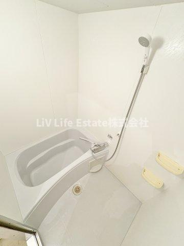 リヴィエール久米川の浴室