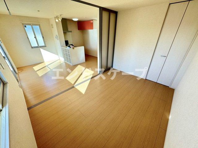 パークシャトーの居間・リビング|高崎、前橋エリアのお部屋探しはエンドスケープまで！お客様の理想お聞かせ下さい♪