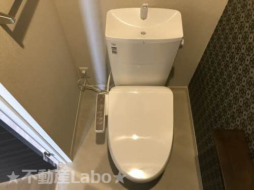 シャーメゾンガーデン松茂Cのトイレ