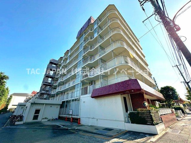 赤羽神谷サンハイツの外観