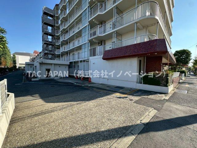 赤羽神谷サンハイツの外観