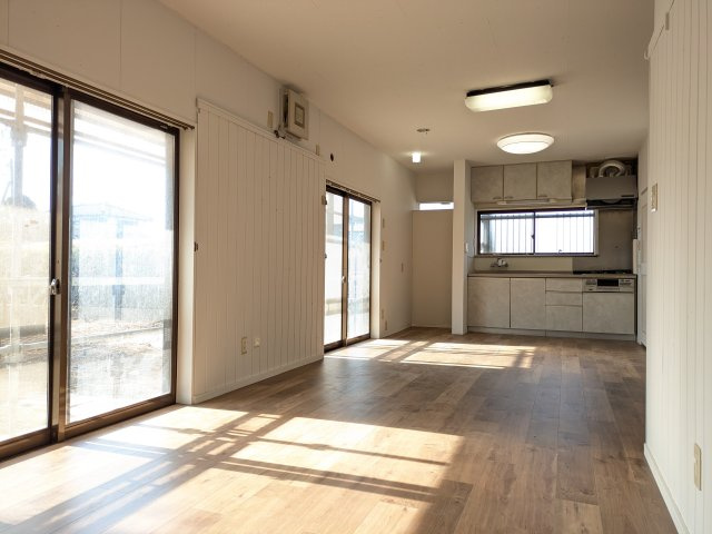 【居間・リビング】 | 山武市松ケ谷ロ　平屋中古戸建