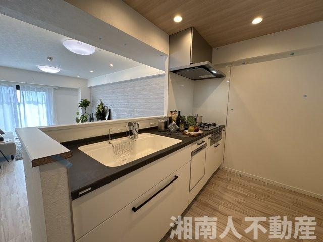 ダイアパレス湘南虹ケ浜オーシャンビューのキッチン|キッチンでお料理をお楽しみください